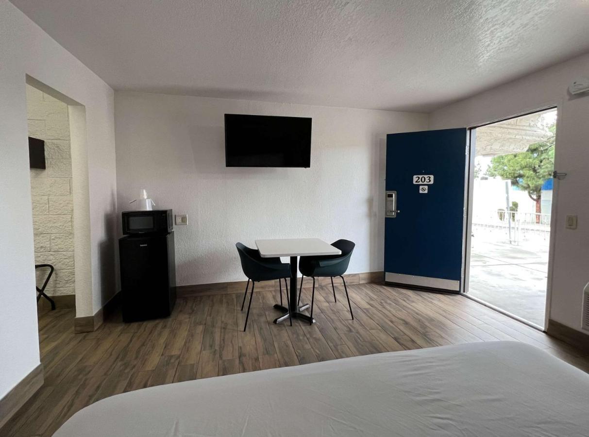 Motel 6-Orange, Ca - Anaheim Εξωτερικό φωτογραφία