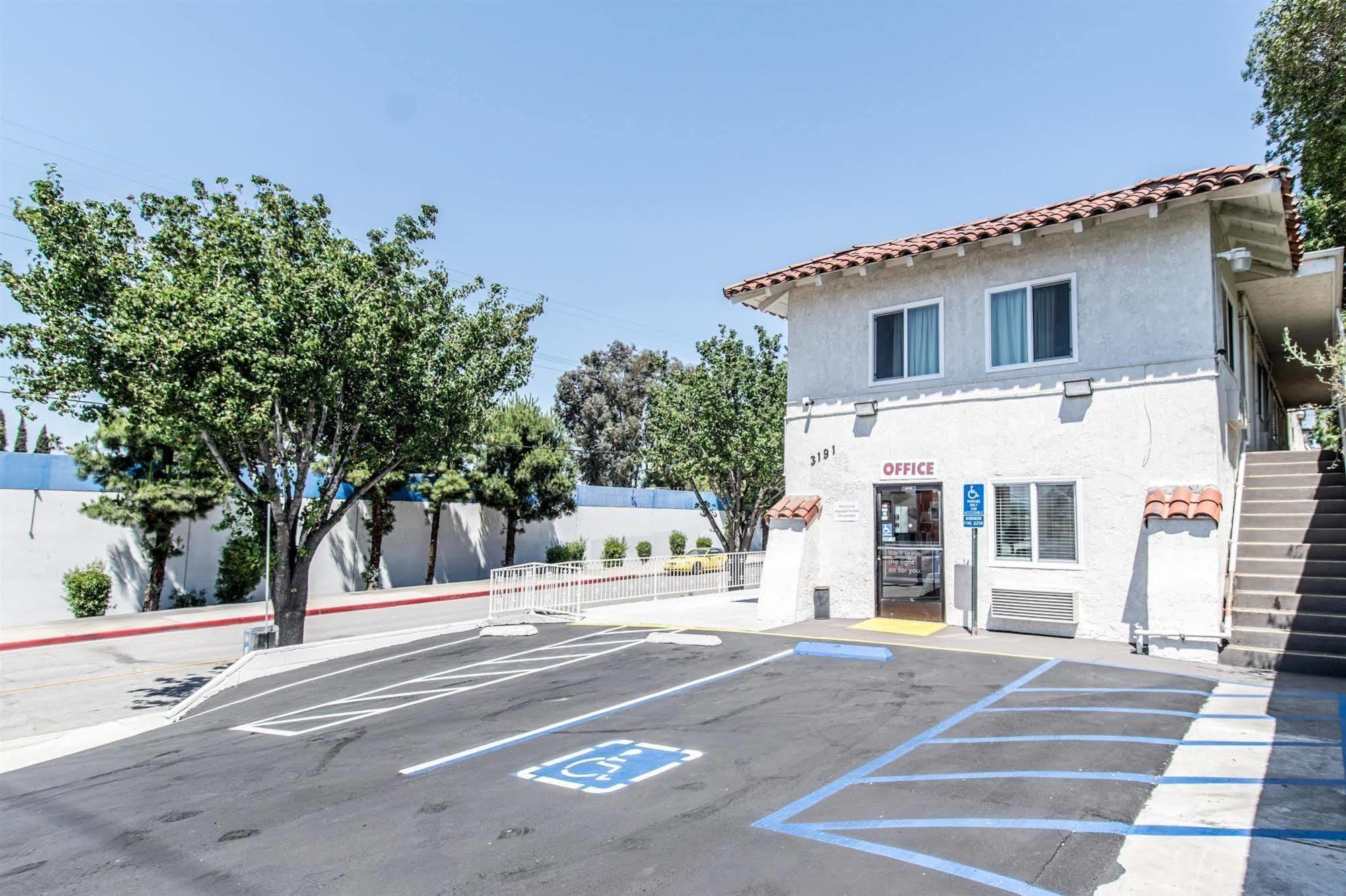 Motel 6-Orange, Ca - Anaheim Εξωτερικό φωτογραφία